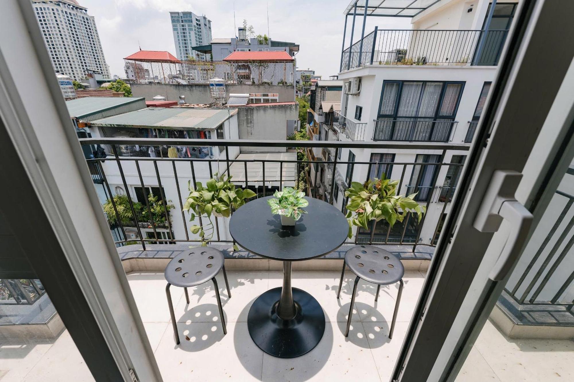 Morri Westlake Hà Nội